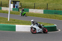 enduro-digital-images;event-digital-images;eventdigitalimages;mallory-park;mallory-park-photographs;mallory-park-trackday;mallory-park-trackday-photographs;no-limits-trackdays;peter-wileman-photography;racing-digital-images;trackday-digital-images;trackday-photos