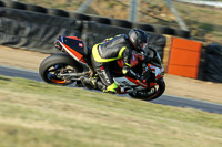 brands-hatch-photographs;brands-no-limits-trackday;cadwell-trackday-photographs;enduro-digital-images;event-digital-images;eventdigitalimages;no-limits-trackdays;peter-wileman-photography;racing-digital-images;trackday-digital-images;trackday-photos