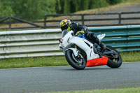 enduro-digital-images;event-digital-images;eventdigitalimages;mallory-park;mallory-park-photographs;mallory-park-trackday;mallory-park-trackday-photographs;no-limits-trackdays;peter-wileman-photography;racing-digital-images;trackday-digital-images;trackday-photos