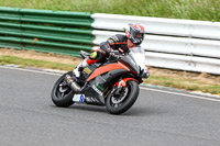 enduro-digital-images;event-digital-images;eventdigitalimages;mallory-park;mallory-park-photographs;mallory-park-trackday;mallory-park-trackday-photographs;no-limits-trackdays;peter-wileman-photography;racing-digital-images;trackday-digital-images;trackday-photos