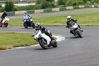 enduro-digital-images;event-digital-images;eventdigitalimages;mallory-park;mallory-park-photographs;mallory-park-trackday;mallory-park-trackday-photographs;no-limits-trackdays;peter-wileman-photography;racing-digital-images;trackday-digital-images;trackday-photos