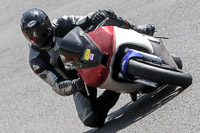 brands-hatch-photographs;brands-no-limits-trackday;cadwell-trackday-photographs;enduro-digital-images;event-digital-images;eventdigitalimages;no-limits-trackdays;peter-wileman-photography;racing-digital-images;trackday-digital-images;trackday-photos