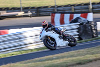 brands-hatch-photographs;brands-no-limits-trackday;cadwell-trackday-photographs;enduro-digital-images;event-digital-images;eventdigitalimages;no-limits-trackdays;peter-wileman-photography;racing-digital-images;trackday-digital-images;trackday-photos