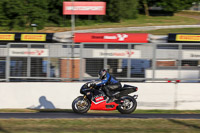 brands-hatch-photographs;brands-no-limits-trackday;cadwell-trackday-photographs;enduro-digital-images;event-digital-images;eventdigitalimages;no-limits-trackdays;peter-wileman-photography;racing-digital-images;trackday-digital-images;trackday-photos