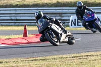 Evening Novice/Inter Black/Silver Bikes