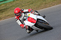 enduro-digital-images;event-digital-images;eventdigitalimages;mallory-park;mallory-park-photographs;mallory-park-trackday;mallory-park-trackday-photographs;no-limits-trackdays;peter-wileman-photography;racing-digital-images;trackday-digital-images;trackday-photos