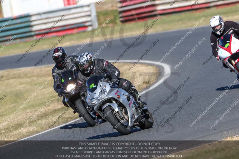 enduro digital images;event digital images;eventdigitalimages;mallory park;mallory park photographs;mallory park trackday;mallory park trackday photographs;no limits trackdays;peter wileman photography;racing digital images;trackday digital images;trackday photos