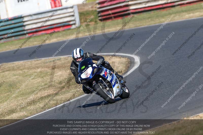 enduro digital images;event digital images;eventdigitalimages;mallory park;mallory park photographs;mallory park trackday;mallory park trackday photographs;no limits trackdays;peter wileman photography;racing digital images;trackday digital images;trackday photos