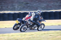 enduro-digital-images;event-digital-images;eventdigitalimages;mallory-park;mallory-park-photographs;mallory-park-trackday;mallory-park-trackday-photographs;no-limits-trackdays;peter-wileman-photography;racing-digital-images;trackday-digital-images;trackday-photos