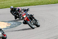 Rockingham-no-limits-trackday;enduro-digital-images;event-digital-images;eventdigitalimages;no-limits-trackdays;peter-wileman-photography;racing-digital-images;rockingham-raceway-northamptonshire;rockingham-trackday-photographs;trackday-digital-images;trackday-photos