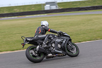 Fast Group Black/silver Bikes