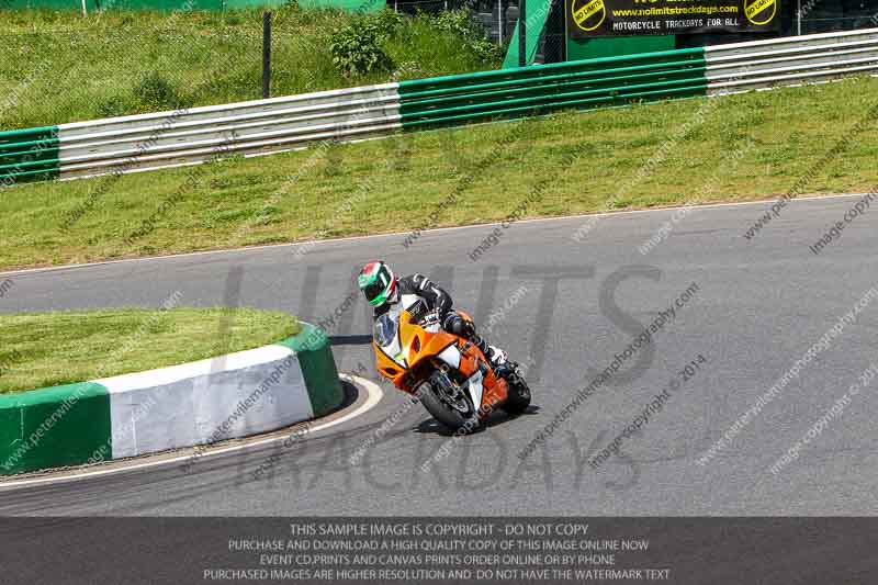enduro digital images;event digital images;eventdigitalimages;mallory park;mallory park photographs;mallory park trackday;mallory park trackday photographs;no limits trackdays;peter wileman photography;racing digital images;trackday digital images;trackday photos