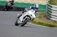 enduro-digital-images;event-digital-images;eventdigitalimages;mallory-park;mallory-park-photographs;mallory-park-trackday;mallory-park-trackday-photographs;no-limits-trackdays;peter-wileman-photography;racing-digital-images;trackday-digital-images;trackday-photos