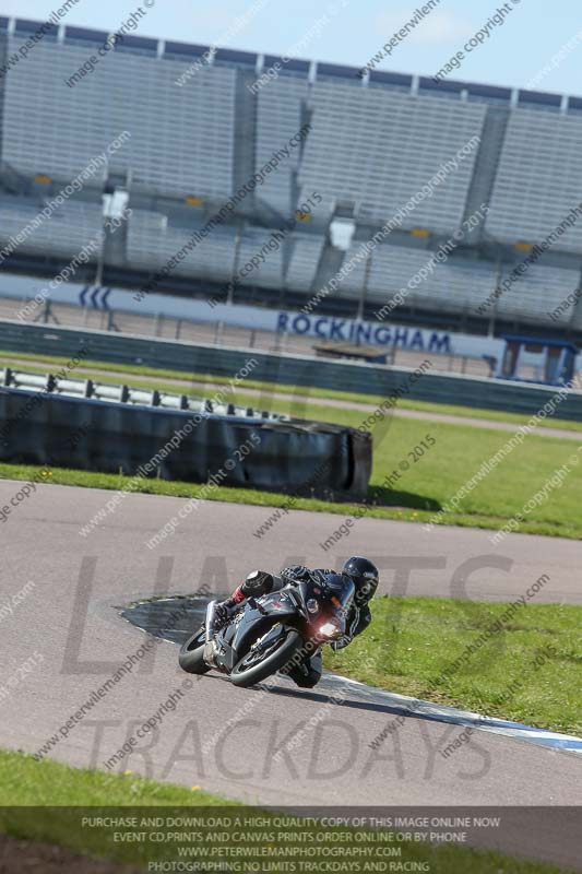 Rockingham no limits trackday;enduro digital images;event digital images;eventdigitalimages;no limits trackdays;peter wileman photography;racing digital images;rockingham raceway northamptonshire;rockingham trackday photographs;trackday digital images;trackday photos