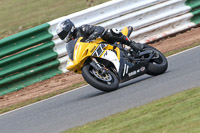 Inter Yellow Bikes