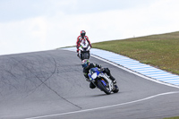 donington-no-limits-trackday;donington-park-photographs;donington-trackday-photographs;no-limits-trackdays;peter-wileman-photography;trackday-digital-images;trackday-photos