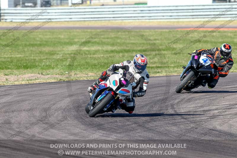 Rockingham no limits trackday;enduro digital images;event digital images;eventdigitalimages;no limits trackdays;peter wileman photography;racing digital images;rockingham raceway northamptonshire;rockingham trackday photographs;trackday digital images;trackday photos