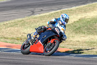 Rockingham-no-limits-trackday;enduro-digital-images;event-digital-images;eventdigitalimages;no-limits-trackdays;peter-wileman-photography;racing-digital-images;rockingham-raceway-northamptonshire;rockingham-trackday-photographs;trackday-digital-images;trackday-photos