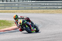 Rockingham-no-limits-trackday;enduro-digital-images;event-digital-images;eventdigitalimages;no-limits-trackdays;peter-wileman-photography;racing-digital-images;rockingham-raceway-northamptonshire;rockingham-trackday-photographs;trackday-digital-images;trackday-photos
