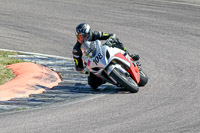 Rockingham-no-limits-trackday;enduro-digital-images;event-digital-images;eventdigitalimages;no-limits-trackdays;peter-wileman-photography;racing-digital-images;rockingham-raceway-northamptonshire;rockingham-trackday-photographs;trackday-digital-images;trackday-photos