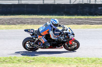 Rockingham-no-limits-trackday;enduro-digital-images;event-digital-images;eventdigitalimages;no-limits-trackdays;peter-wileman-photography;racing-digital-images;rockingham-raceway-northamptonshire;rockingham-trackday-photographs;trackday-digital-images;trackday-photos