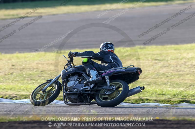 Rockingham no limits trackday;enduro digital images;event digital images;eventdigitalimages;no limits trackdays;peter wileman photography;racing digital images;rockingham raceway northamptonshire;rockingham trackday photographs;trackday digital images;trackday photos