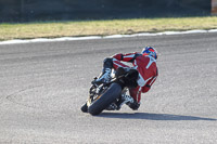 Rockingham-no-limits-trackday;enduro-digital-images;event-digital-images;eventdigitalimages;no-limits-trackdays;peter-wileman-photography;racing-digital-images;rockingham-raceway-northamptonshire;rockingham-trackday-photographs;trackday-digital-images;trackday-photos