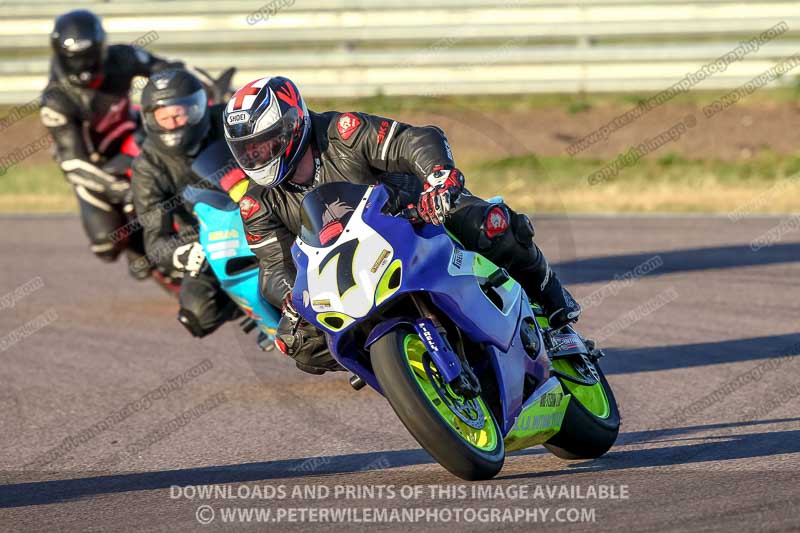Rockingham no limits trackday;enduro digital images;event digital images;eventdigitalimages;no limits trackdays;peter wileman photography;racing digital images;rockingham raceway northamptonshire;rockingham trackday photographs;trackday digital images;trackday photos
