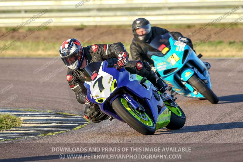 Rockingham no limits trackday;enduro digital images;event digital images;eventdigitalimages;no limits trackdays;peter wileman photography;racing digital images;rockingham raceway northamptonshire;rockingham trackday photographs;trackday digital images;trackday photos