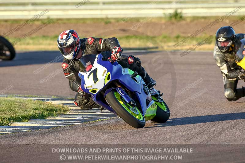 Rockingham no limits trackday;enduro digital images;event digital images;eventdigitalimages;no limits trackdays;peter wileman photography;racing digital images;rockingham raceway northamptonshire;rockingham trackday photographs;trackday digital images;trackday photos