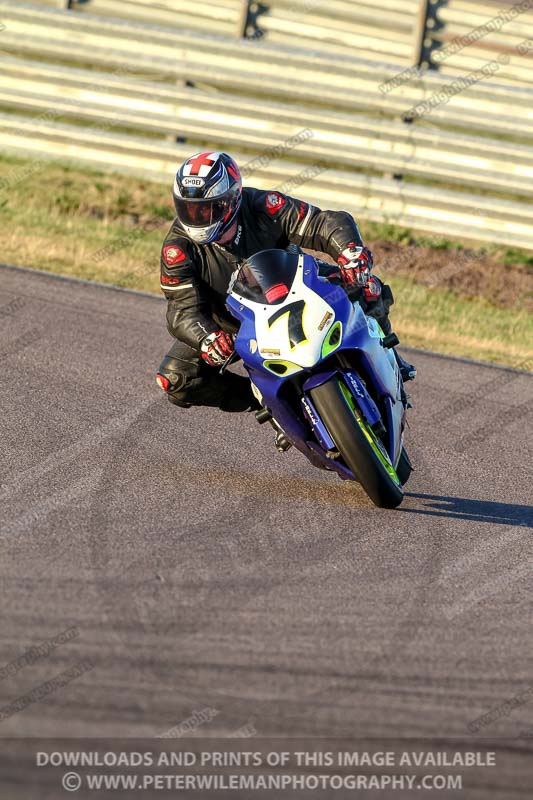 Rockingham no limits trackday;enduro digital images;event digital images;eventdigitalimages;no limits trackdays;peter wileman photography;racing digital images;rockingham raceway northamptonshire;rockingham trackday photographs;trackday digital images;trackday photos