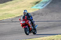 Rockingham-no-limits-trackday;enduro-digital-images;event-digital-images;eventdigitalimages;no-limits-trackdays;peter-wileman-photography;racing-digital-images;rockingham-raceway-northamptonshire;rockingham-trackday-photographs;trackday-digital-images;trackday-photos