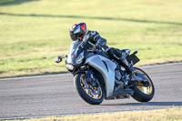 Rockingham-no-limits-trackday;enduro-digital-images;event-digital-images;eventdigitalimages;no-limits-trackdays;peter-wileman-photography;racing-digital-images;rockingham-raceway-northamptonshire;rockingham-trackday-photographs;trackday-digital-images;trackday-photos