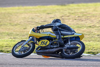 Rockingham-no-limits-trackday;enduro-digital-images;event-digital-images;eventdigitalimages;no-limits-trackdays;peter-wileman-photography;racing-digital-images;rockingham-raceway-northamptonshire;rockingham-trackday-photographs;trackday-digital-images;trackday-photos