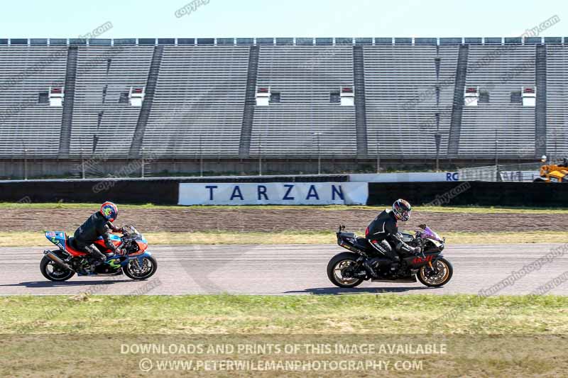 Rockingham no limits trackday;enduro digital images;event digital images;eventdigitalimages;no limits trackdays;peter wileman photography;racing digital images;rockingham raceway northamptonshire;rockingham trackday photographs;trackday digital images;trackday photos