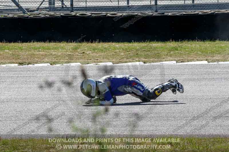 Rockingham no limits trackday;enduro digital images;event digital images;eventdigitalimages;no limits trackdays;peter wileman photography;racing digital images;rockingham raceway northamptonshire;rockingham trackday photographs;trackday digital images;trackday photos