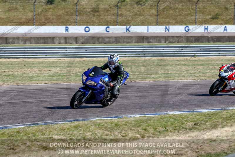 Rockingham no limits trackday;enduro digital images;event digital images;eventdigitalimages;no limits trackdays;peter wileman photography;racing digital images;rockingham raceway northamptonshire;rockingham trackday photographs;trackday digital images;trackday photos