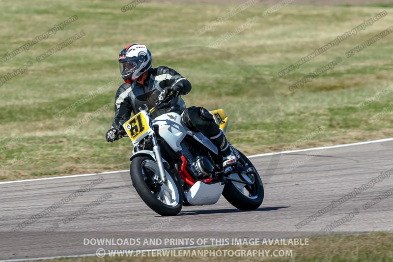 Rockingham no limits trackday;enduro digital images;event digital images;eventdigitalimages;no limits trackdays;peter wileman photography;racing digital images;rockingham raceway northamptonshire;rockingham trackday photographs;trackday digital images;trackday photos