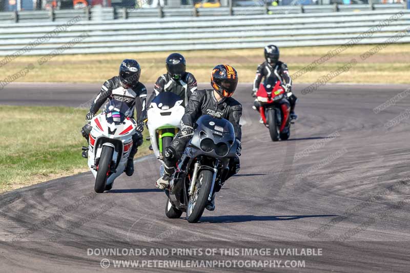 Rockingham no limits trackday;enduro digital images;event digital images;eventdigitalimages;no limits trackdays;peter wileman photography;racing digital images;rockingham raceway northamptonshire;rockingham trackday photographs;trackday digital images;trackday photos