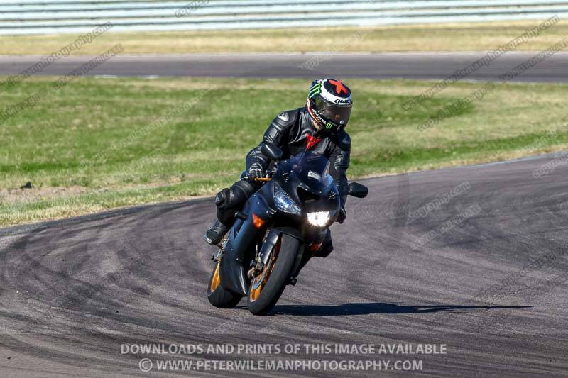 Rockingham no limits trackday;enduro digital images;event digital images;eventdigitalimages;no limits trackdays;peter wileman photography;racing digital images;rockingham raceway northamptonshire;rockingham trackday photographs;trackday digital images;trackday photos