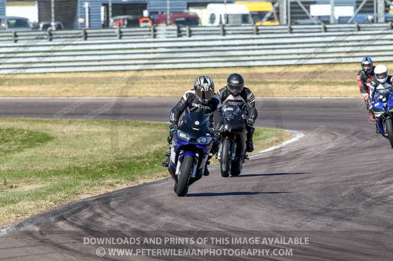 Rockingham no limits trackday;enduro digital images;event digital images;eventdigitalimages;no limits trackdays;peter wileman photography;racing digital images;rockingham raceway northamptonshire;rockingham trackday photographs;trackday digital images;trackday photos