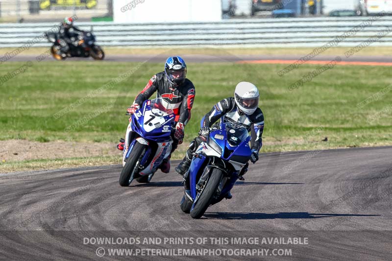 Rockingham no limits trackday;enduro digital images;event digital images;eventdigitalimages;no limits trackdays;peter wileman photography;racing digital images;rockingham raceway northamptonshire;rockingham trackday photographs;trackday digital images;trackday photos