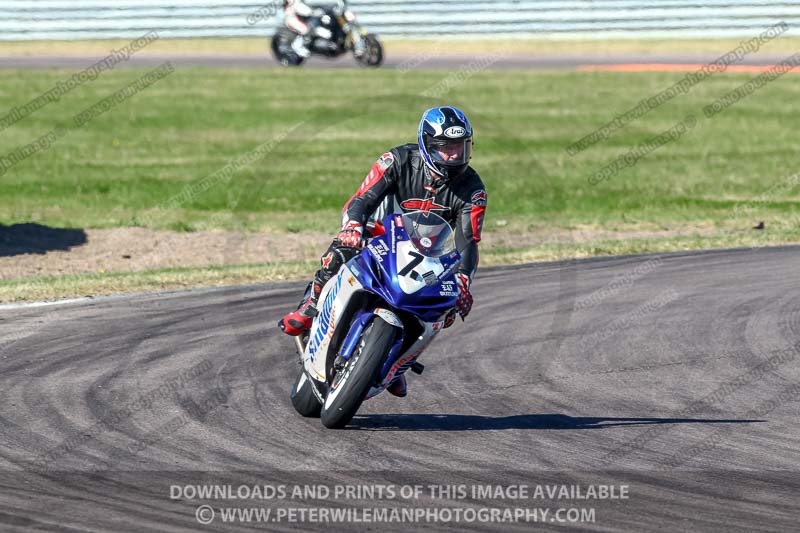 Rockingham no limits trackday;enduro digital images;event digital images;eventdigitalimages;no limits trackdays;peter wileman photography;racing digital images;rockingham raceway northamptonshire;rockingham trackday photographs;trackday digital images;trackday photos