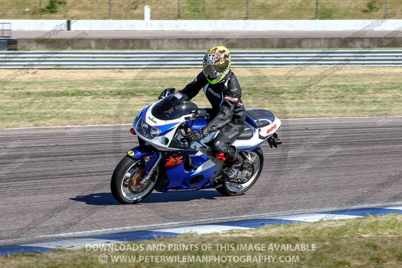 Rockingham no limits trackday;enduro digital images;event digital images;eventdigitalimages;no limits trackdays;peter wileman photography;racing digital images;rockingham raceway northamptonshire;rockingham trackday photographs;trackday digital images;trackday photos