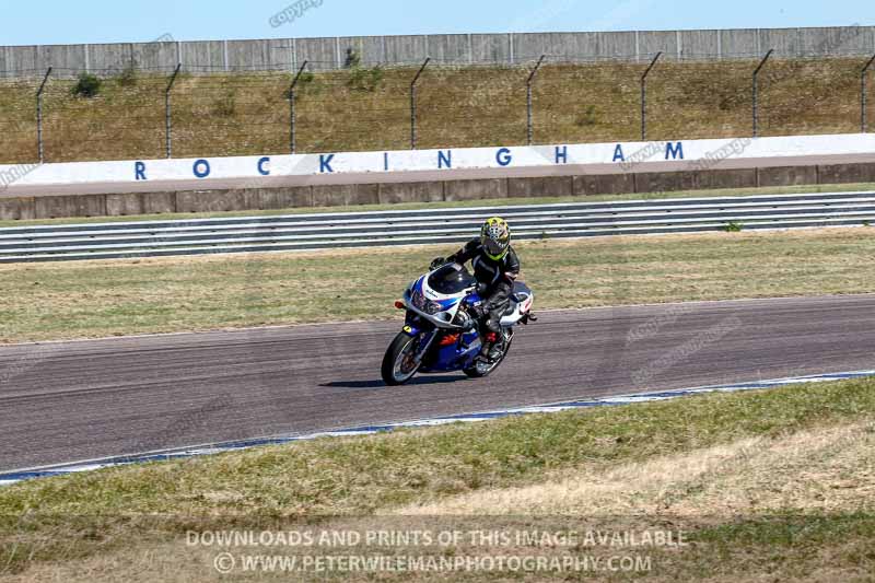 Rockingham no limits trackday;enduro digital images;event digital images;eventdigitalimages;no limits trackdays;peter wileman photography;racing digital images;rockingham raceway northamptonshire;rockingham trackday photographs;trackday digital images;trackday photos