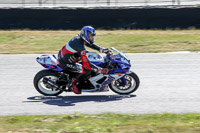 Rockingham-no-limits-trackday;enduro-digital-images;event-digital-images;eventdigitalimages;no-limits-trackdays;peter-wileman-photography;racing-digital-images;rockingham-raceway-northamptonshire;rockingham-trackday-photographs;trackday-digital-images;trackday-photos