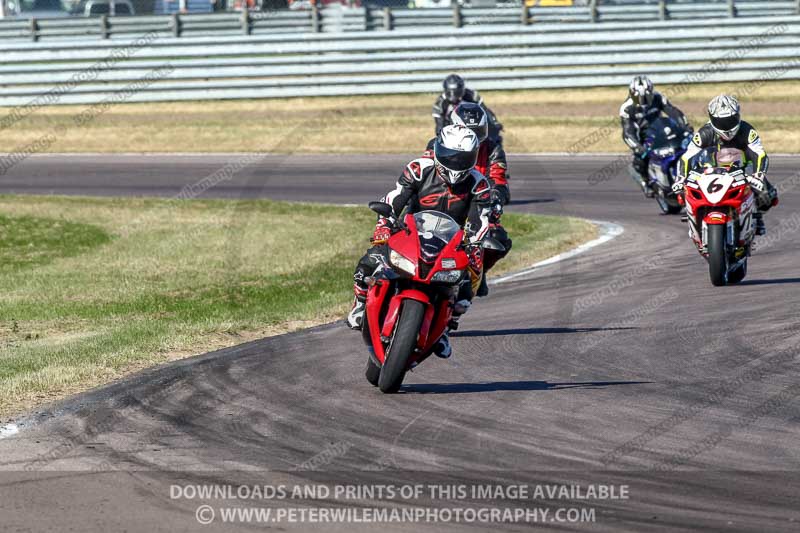 Rockingham no limits trackday;enduro digital images;event digital images;eventdigitalimages;no limits trackdays;peter wileman photography;racing digital images;rockingham raceway northamptonshire;rockingham trackday photographs;trackday digital images;trackday photos