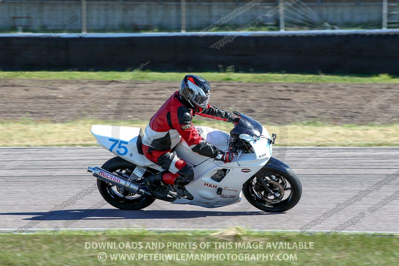 Rockingham no limits trackday;enduro digital images;event digital images;eventdigitalimages;no limits trackdays;peter wileman photography;racing digital images;rockingham raceway northamptonshire;rockingham trackday photographs;trackday digital images;trackday photos