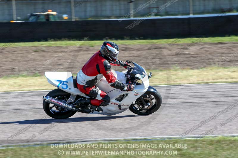 Rockingham no limits trackday;enduro digital images;event digital images;eventdigitalimages;no limits trackdays;peter wileman photography;racing digital images;rockingham raceway northamptonshire;rockingham trackday photographs;trackday digital images;trackday photos