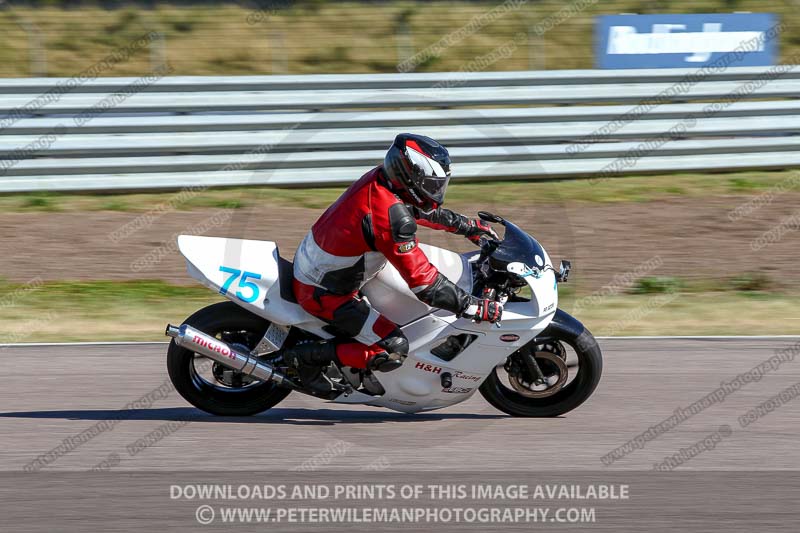 Rockingham no limits trackday;enduro digital images;event digital images;eventdigitalimages;no limits trackdays;peter wileman photography;racing digital images;rockingham raceway northamptonshire;rockingham trackday photographs;trackday digital images;trackday photos